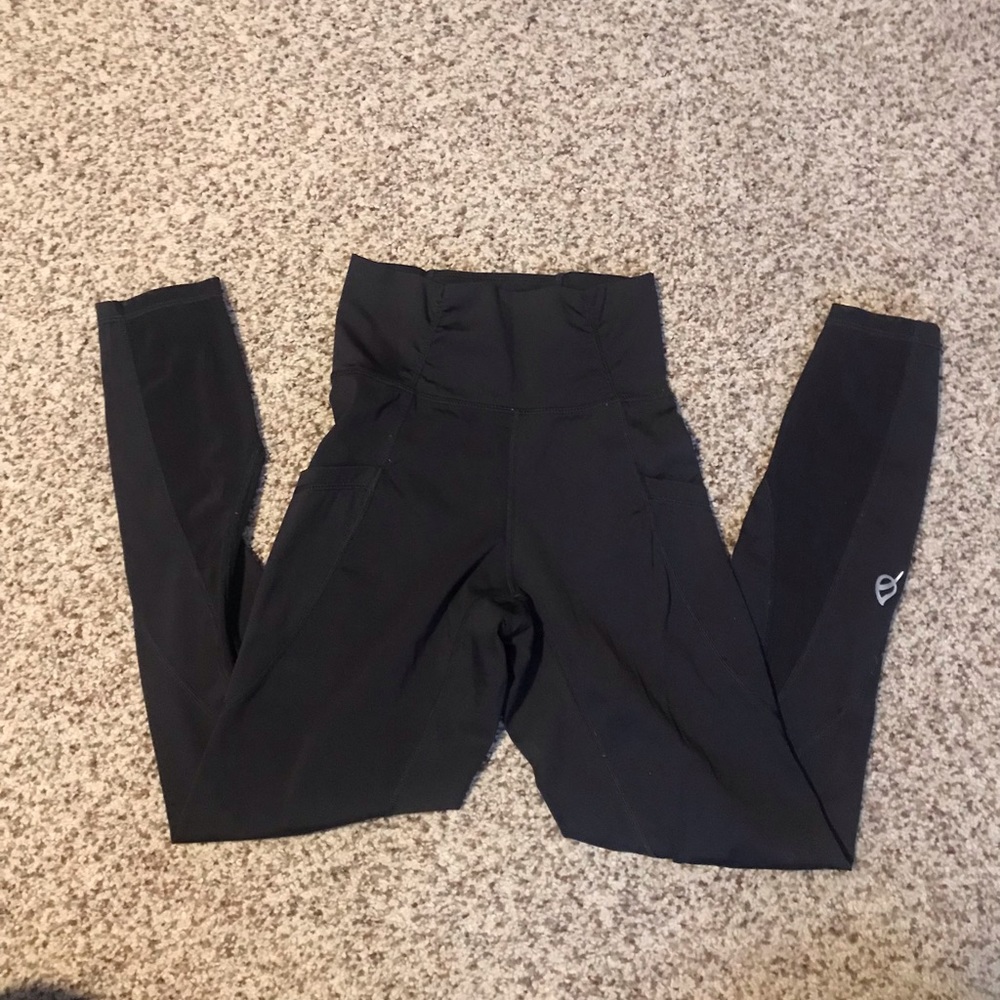 P’tula crystal leggings in black, very compressive fit, size small